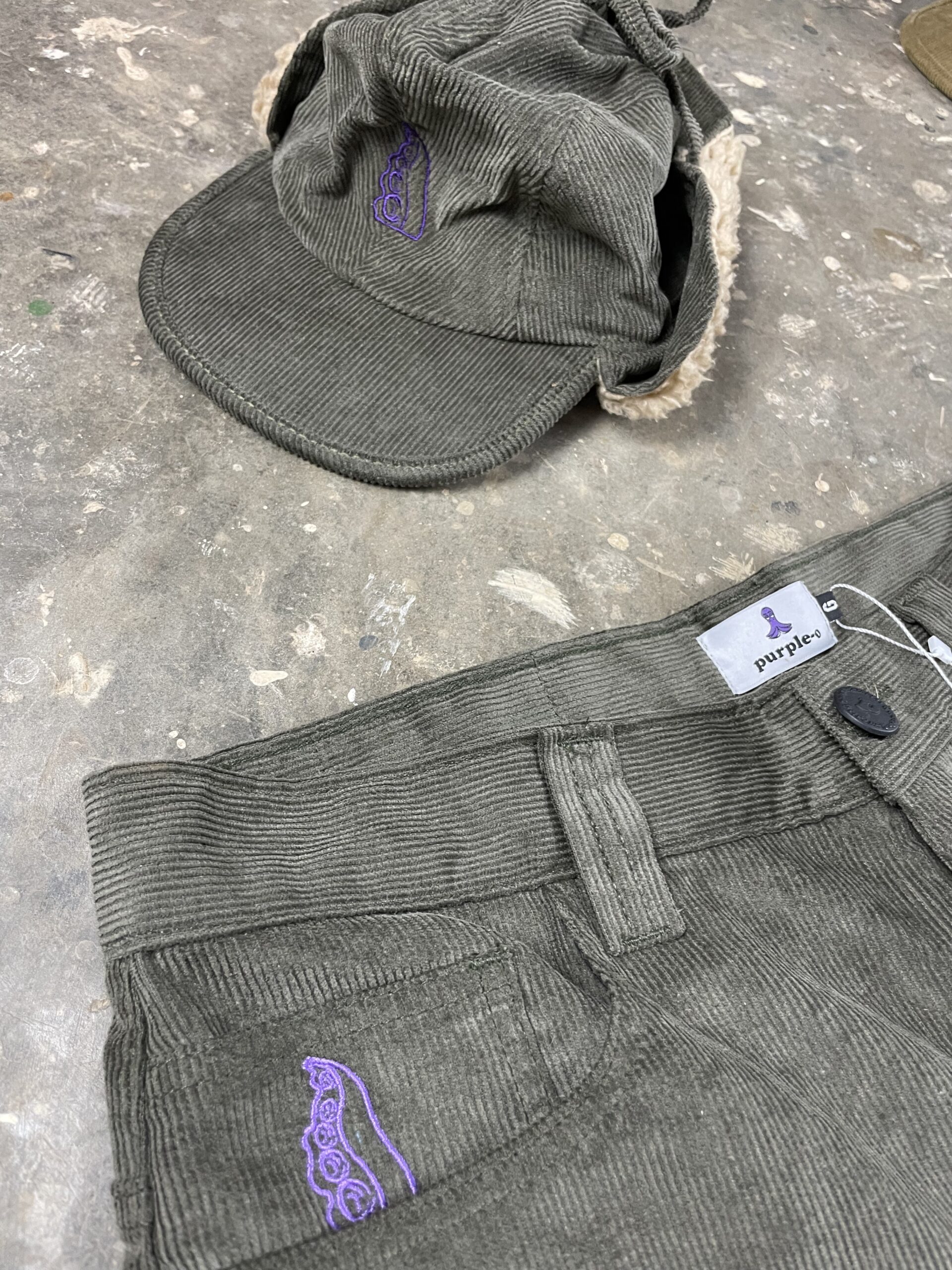 Corduroy Baggy Pants - Image 4