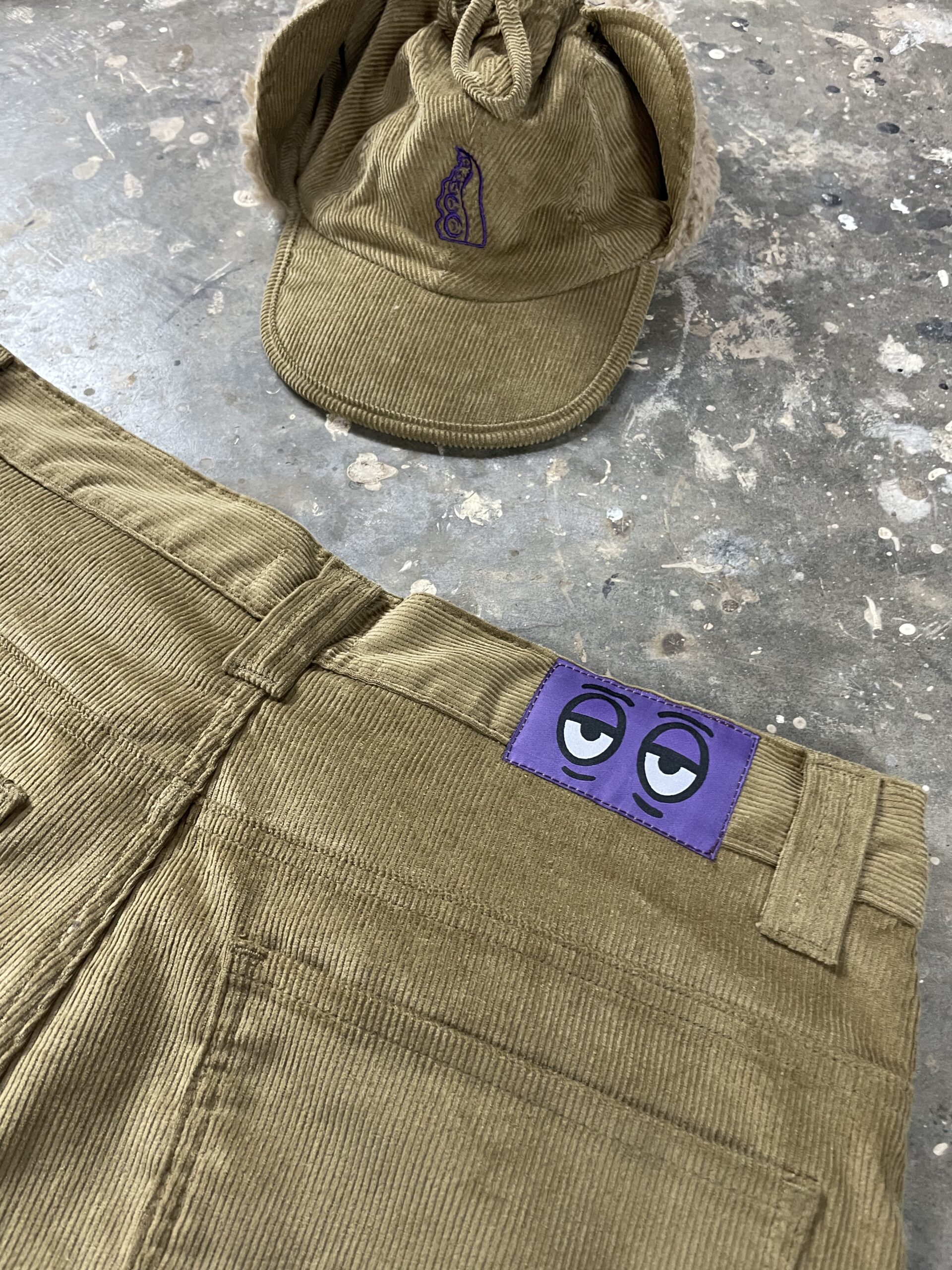 Corduroy Baggy Pants - Image 4