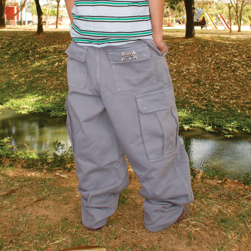 Calça desenvolvida extremamente resistente, sarja 12oz em modelagem baggy com bolsos com botão e zipper YKK - Purple-O